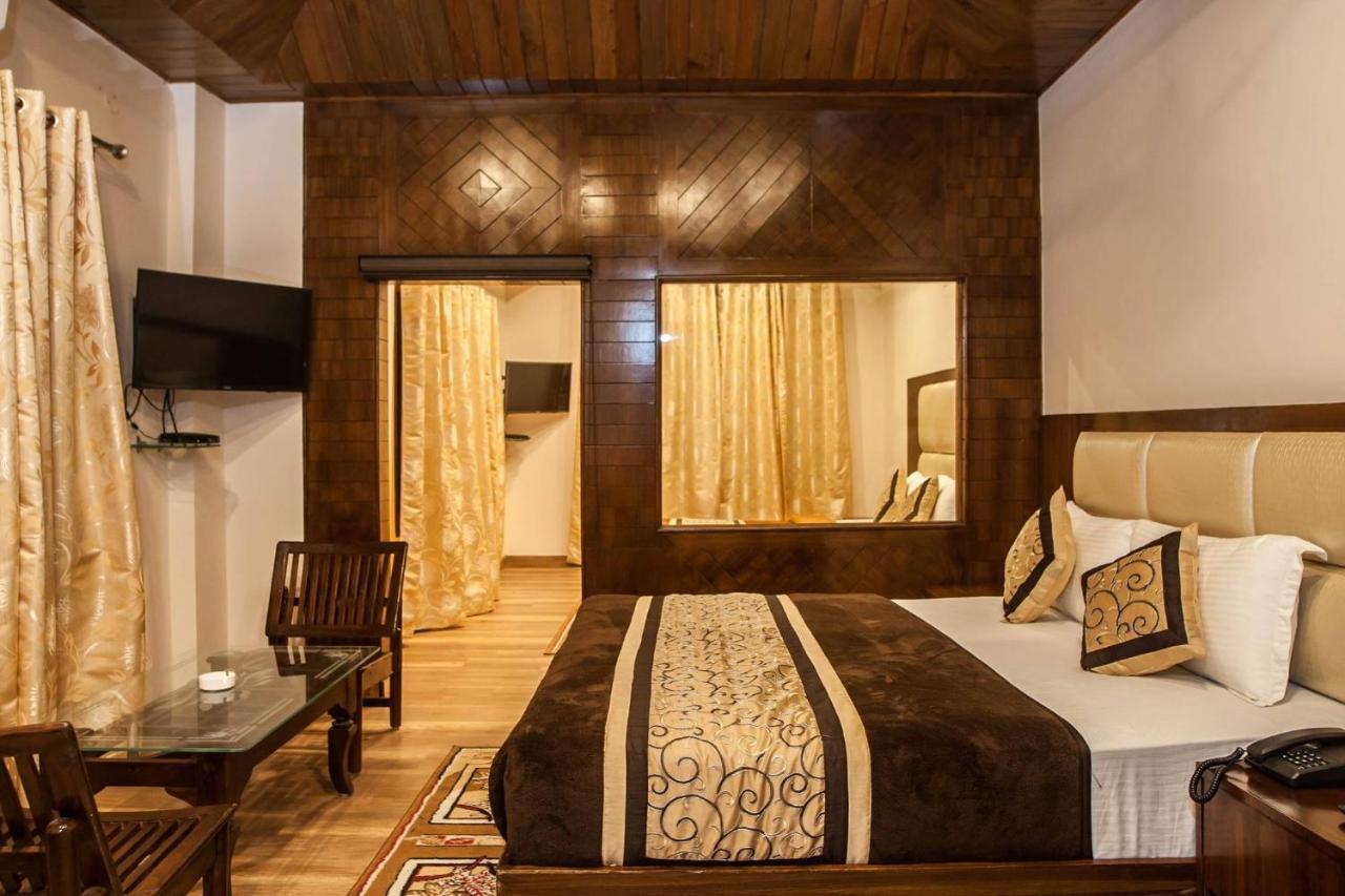 Hotel Dharamshala Paradise Esterno foto