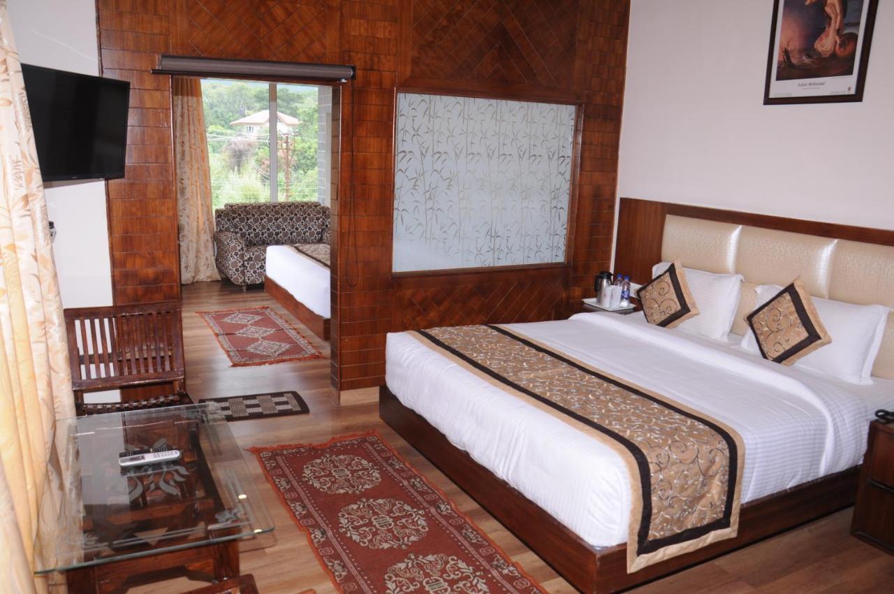 Hotel Dharamshala Paradise Esterno foto